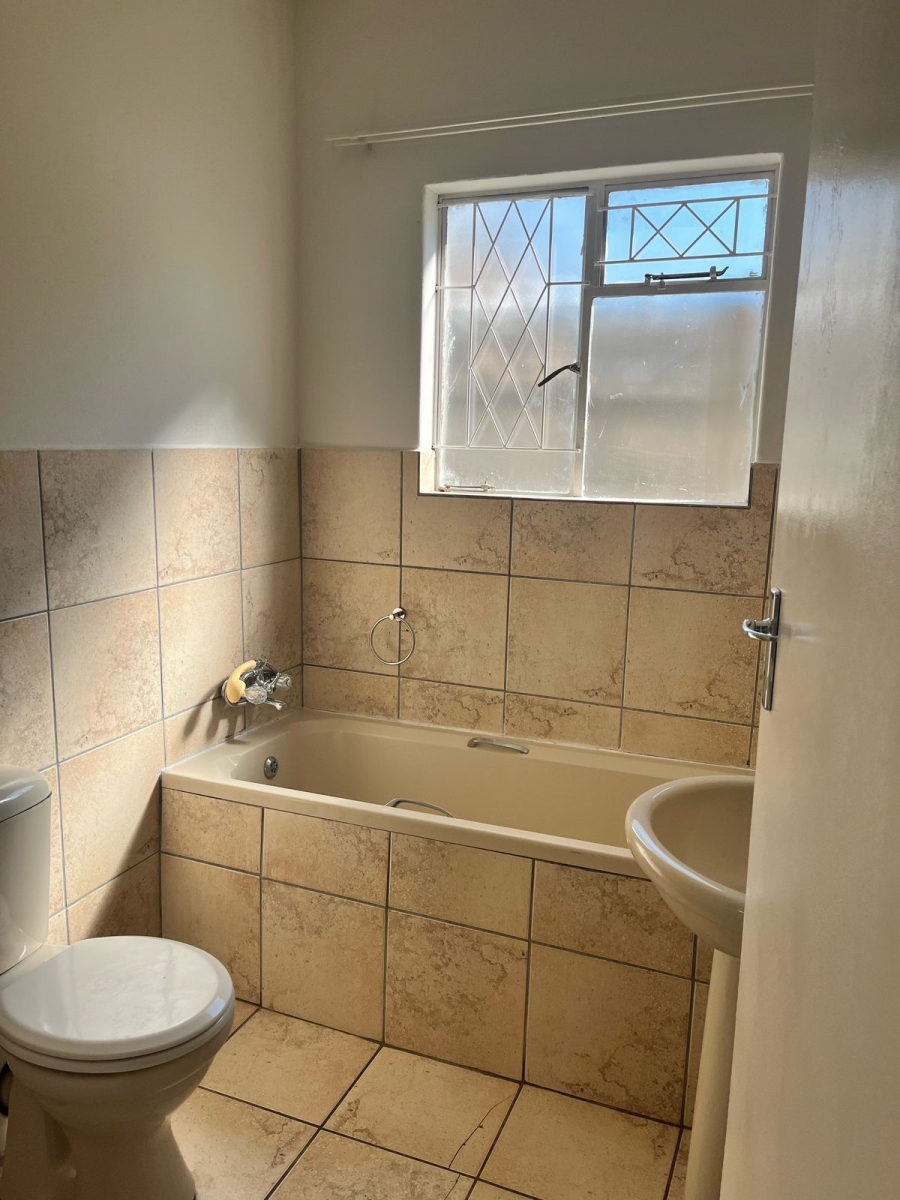 To Let 3 Bedroom Property for Rent in Top Town Eastern Cape